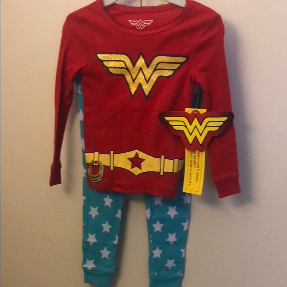 NWT lot of 2 Wonder Woman PJs- SZ 2T Konmar Kids